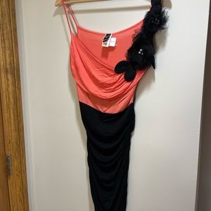 WINDSOR | PINK/BLACK RUCHED COCKTAIL DRESS WITH FLORAL DETAIL STRAP | SIZE S